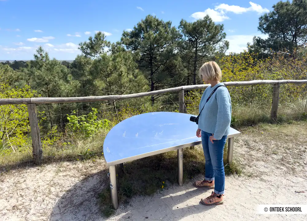 Aussichtsplateau Dünen­treppe Besucherzentrum Schoorlse Duinen