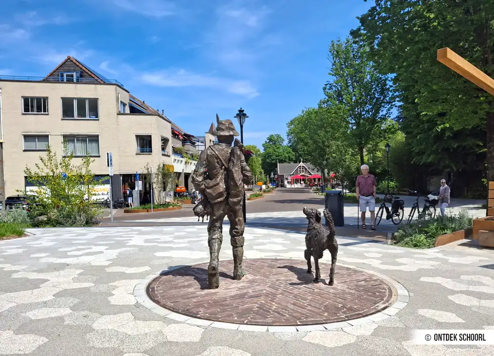 Bronzen beeld van Teun de Jager.